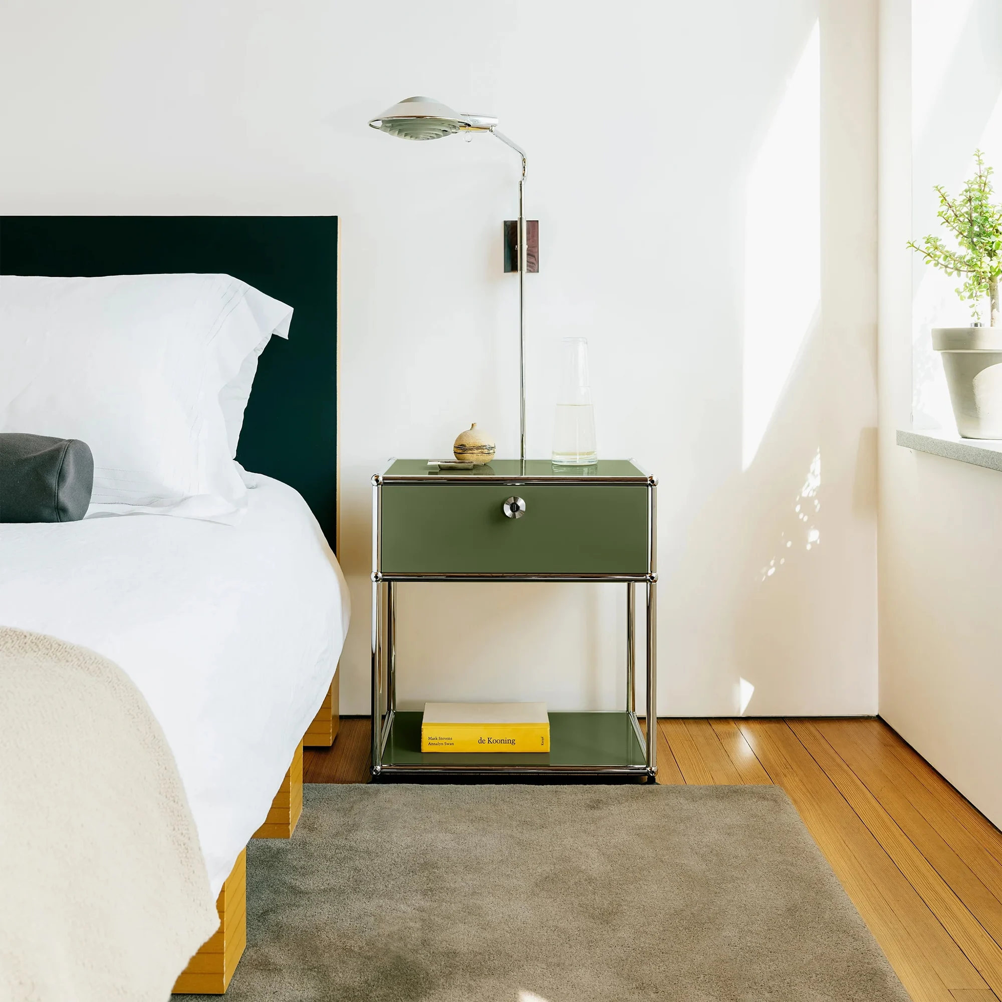 P2 Nightstand (11) USM Haller P2 Nightstand – front view