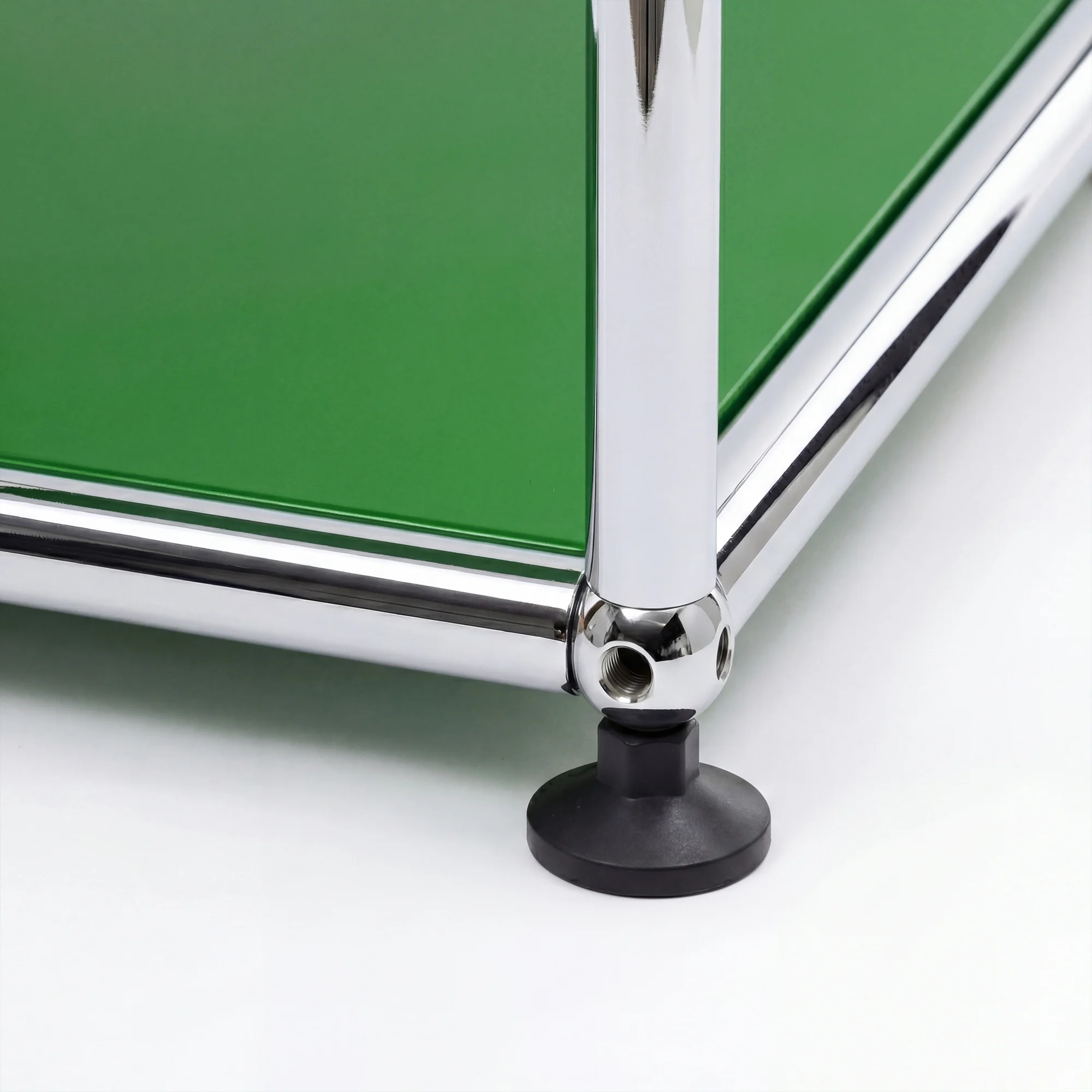 Green 7 USM Haller storage system in Green – styled setup