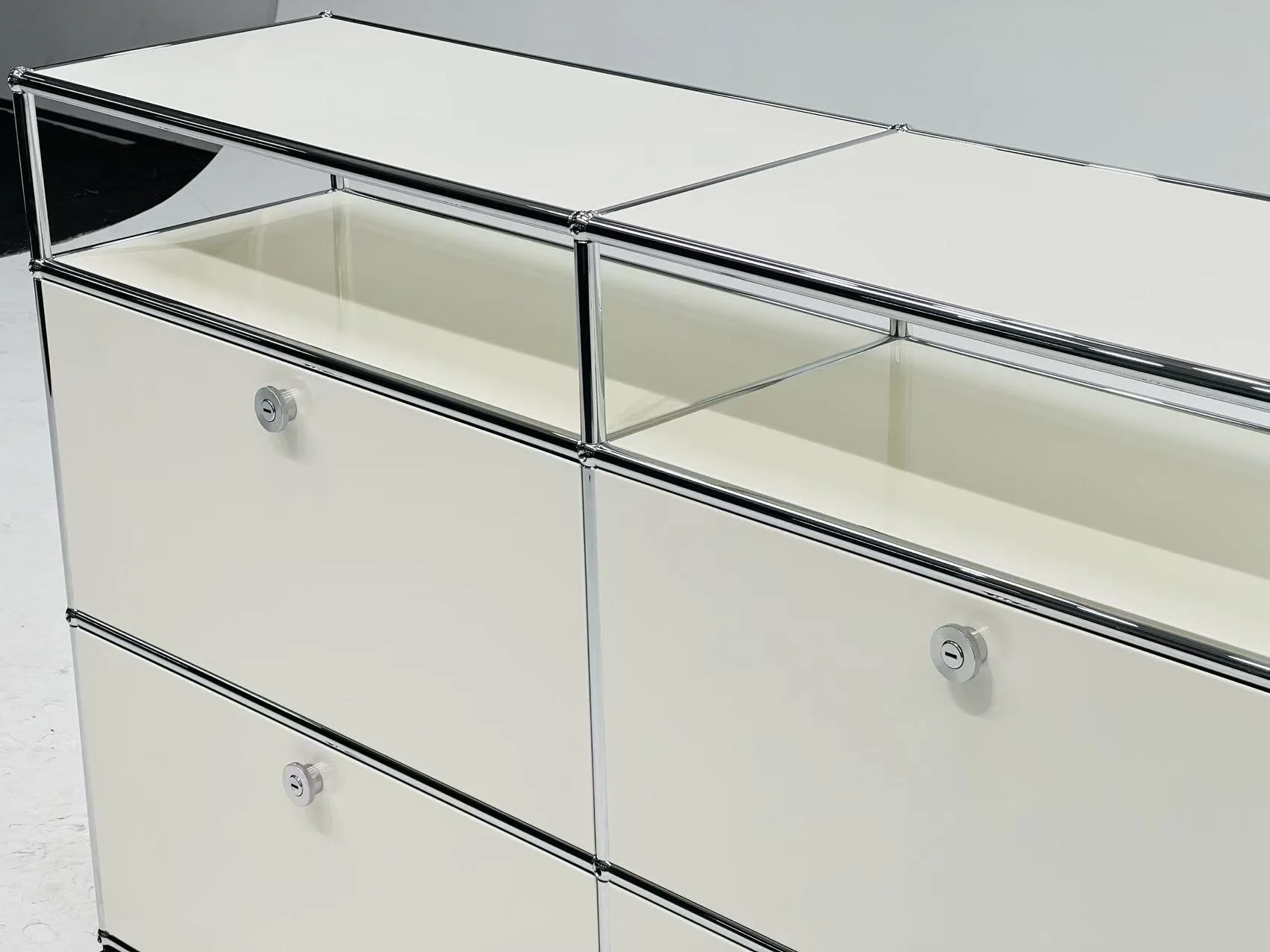Arvhi Factory Gallery | 10