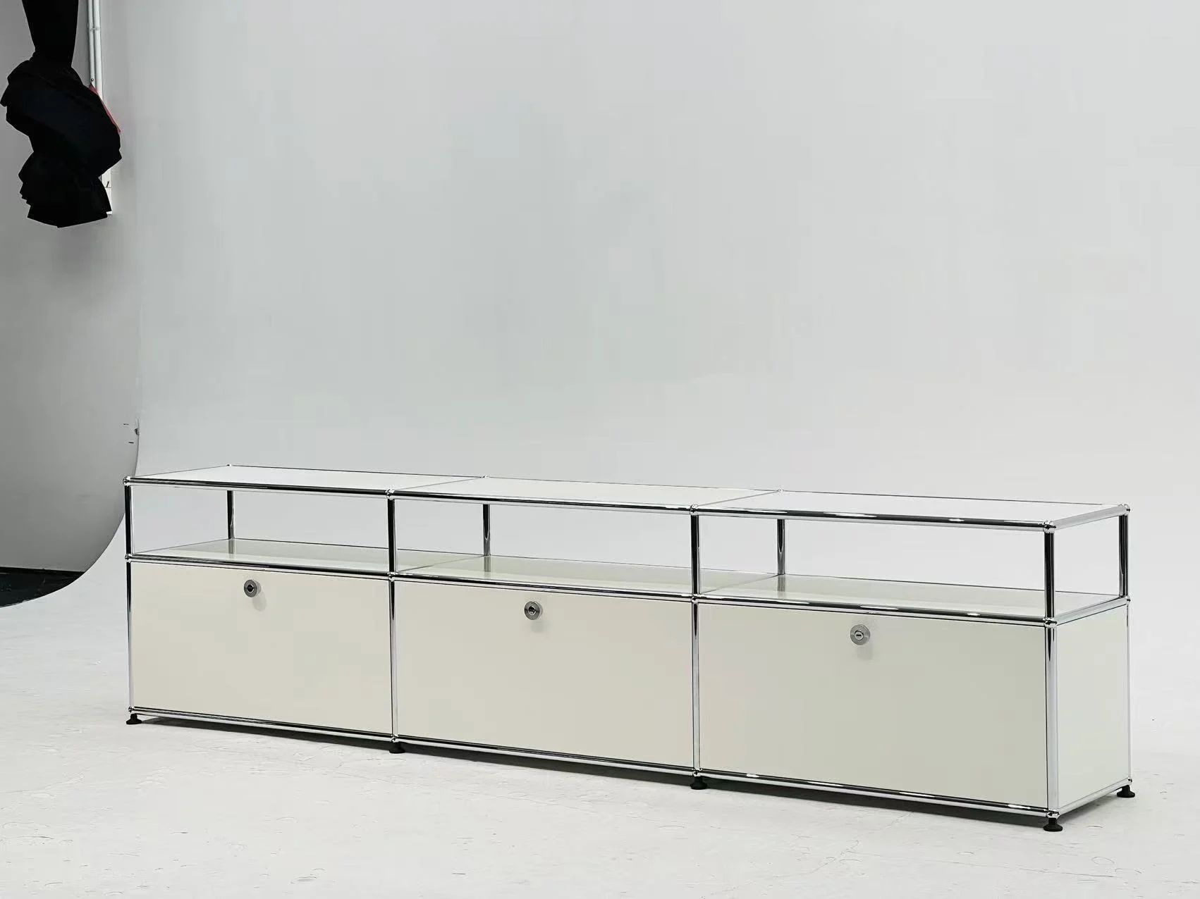 Arvhi Factory Gallery | 6